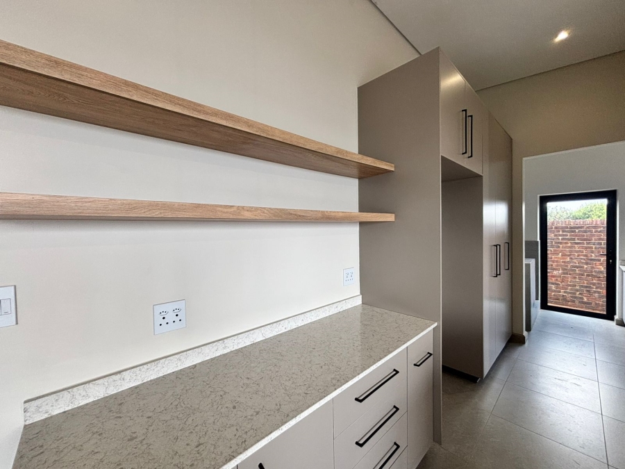 To Let 3 Bedroom Property for Rent in Helderzicht Eco Estate North West